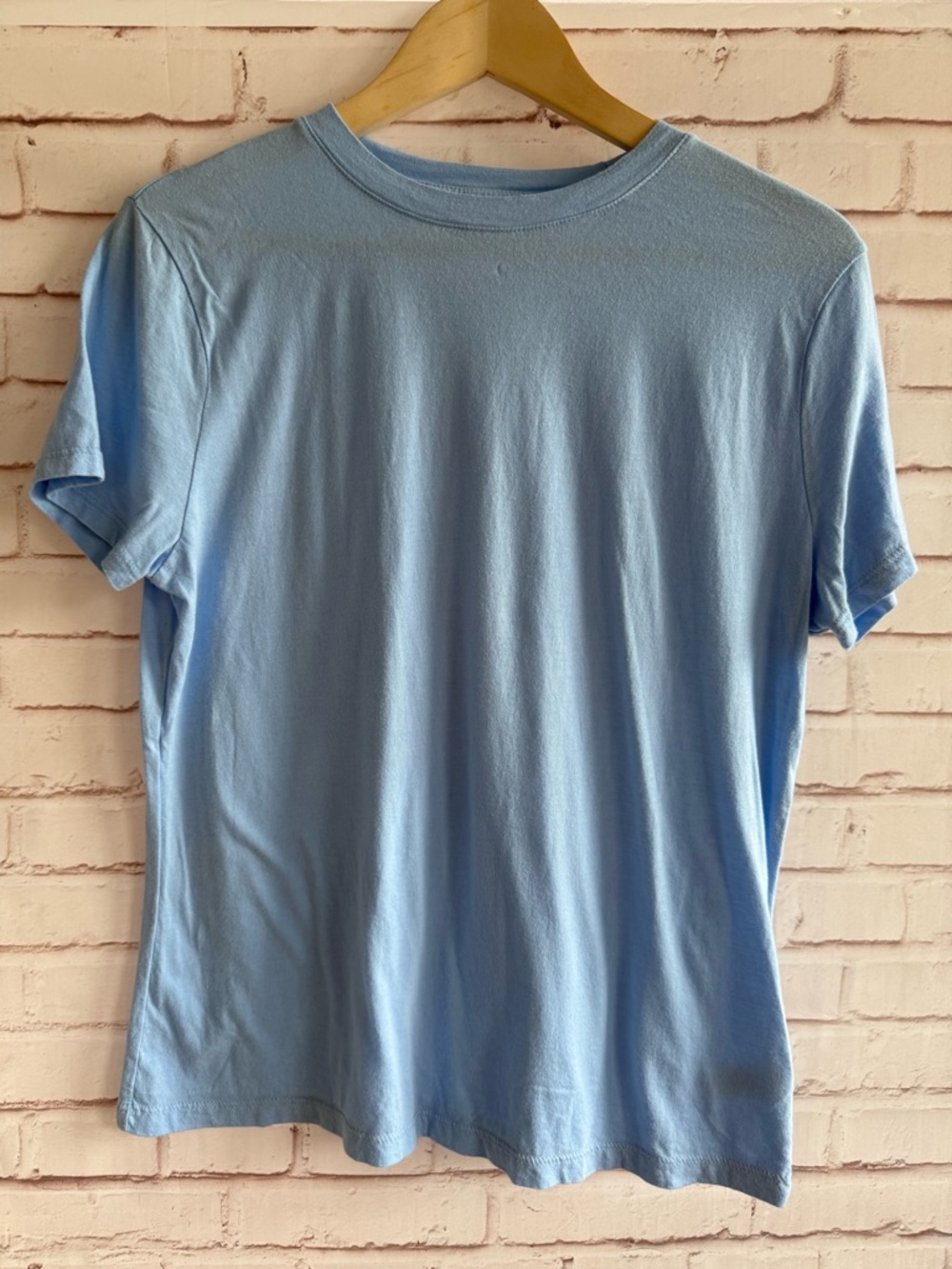 a new day Light Blue and Brown‎ Short Sleeve Crewneck Tees